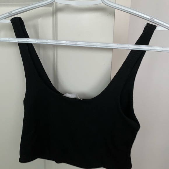 Mango Black Ribbed Croptop - Picture 2 of 4